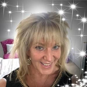 Meet your Posher, Suzanne